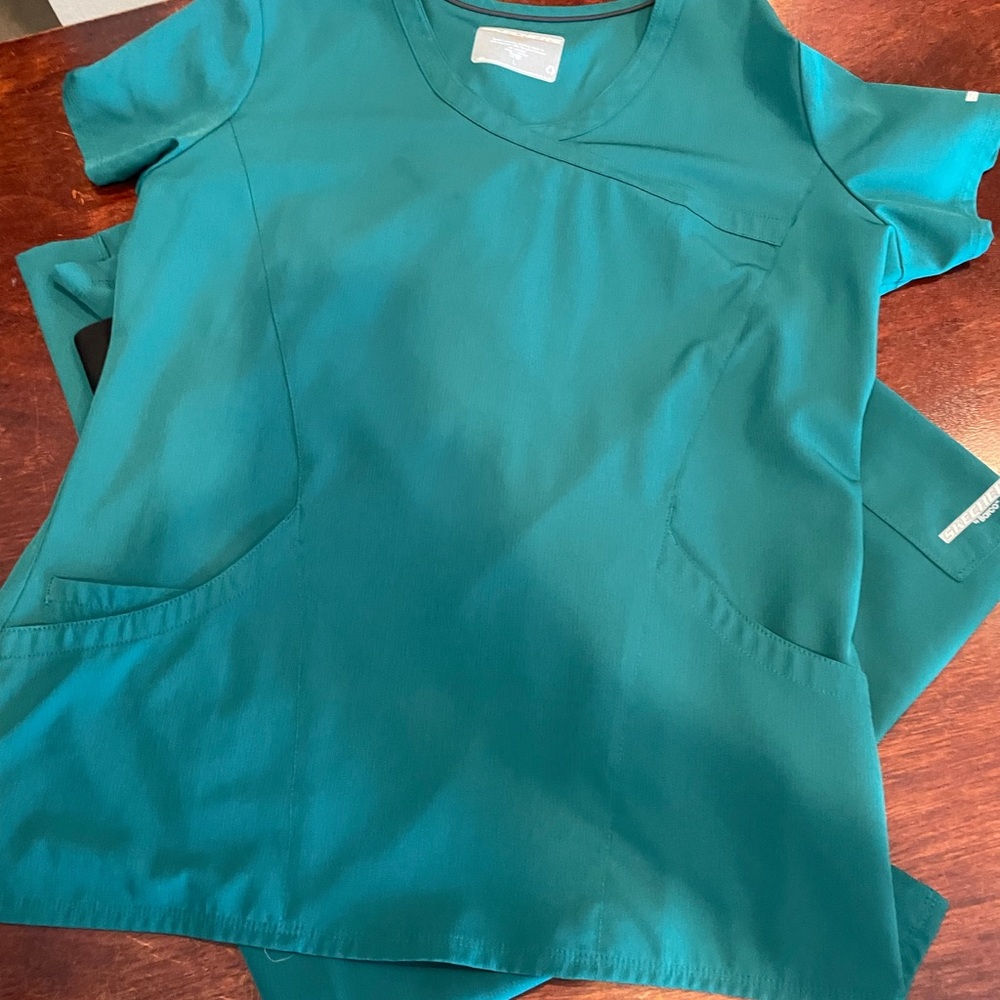 Sketchers Scrub Set